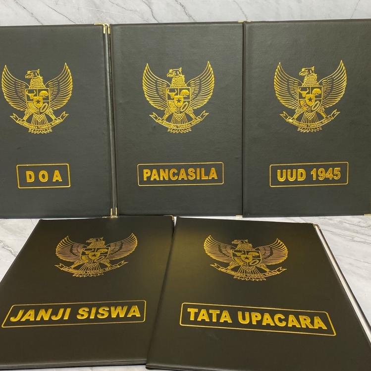 

Lagi Tren.. MAP UPACARA SET ISI 5 / MAP UPACARA/ MAP SEKOLAH / PERLENGKAPAN SEKOLAH