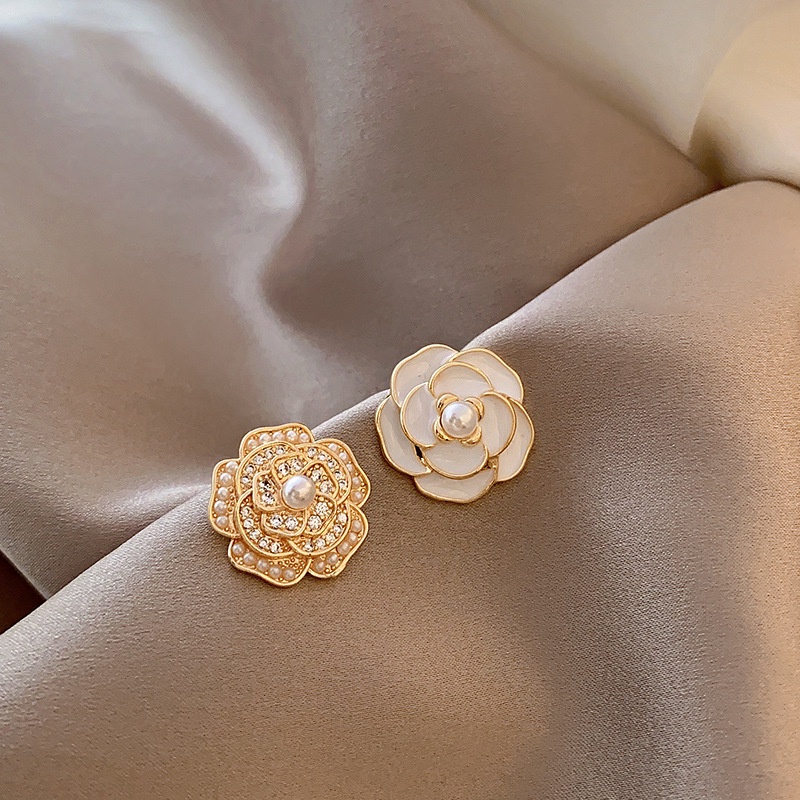 1 Pasang Anting full Berlian Untuk Fashion Wanita Import