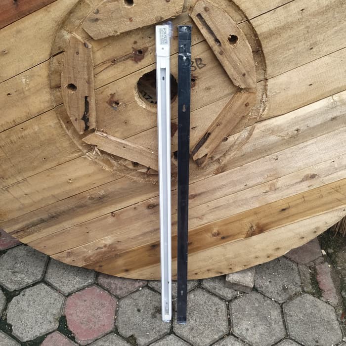 REL LAMPU SOROT SPOTLIGHT SPOT LIGHT TRACK REL 1M