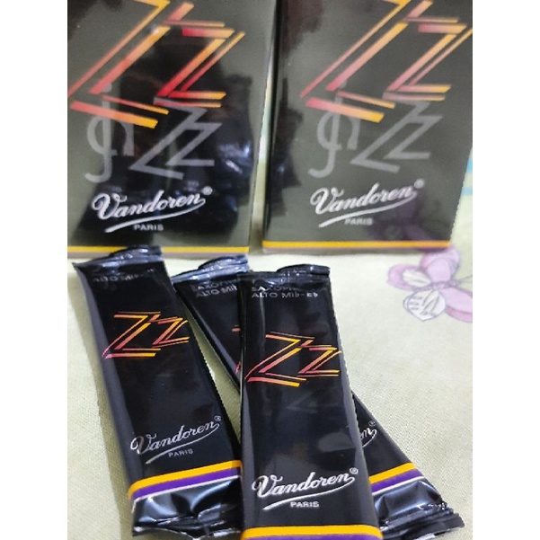 reed alto saxophone Vandoren Jazz ECERAN