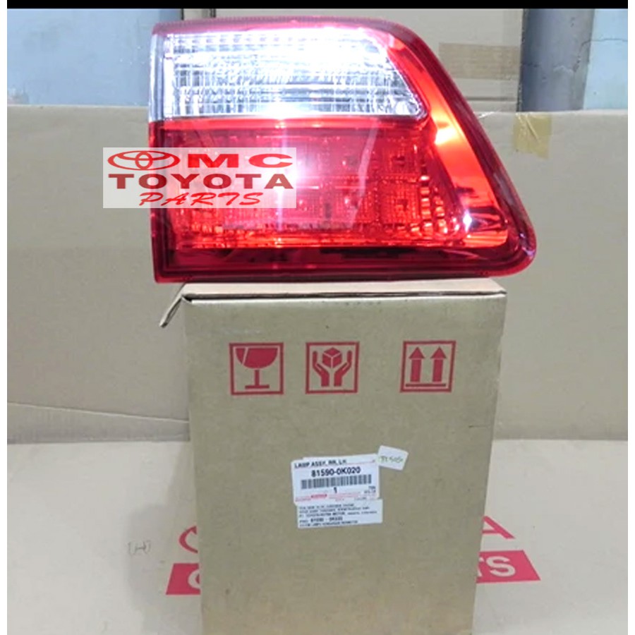 Lampu Mundur  Reflektor Bagasi Belakang Kiri Fortuner 81590-0K020