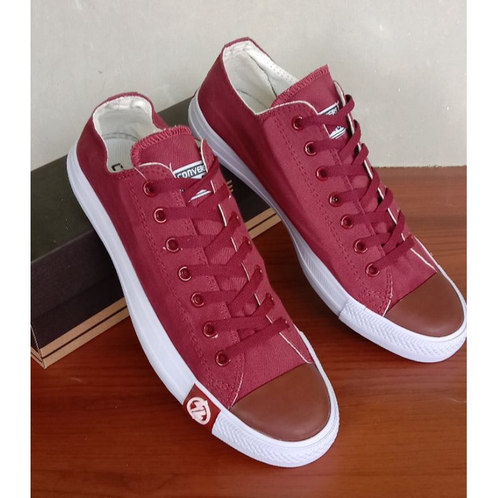 sepatu converse all star ct petir maroon all star ct petir chuck taylor merah maroon