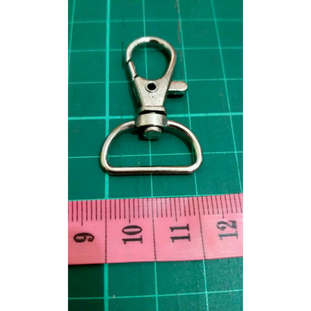 

Cantelan Pengait Kait Besi Gantungan Id Card Lanyard uk. 20mm | 2cm
