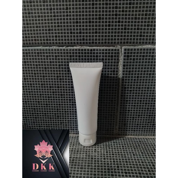 TUBE 30ML FLIPTOP PUTIH