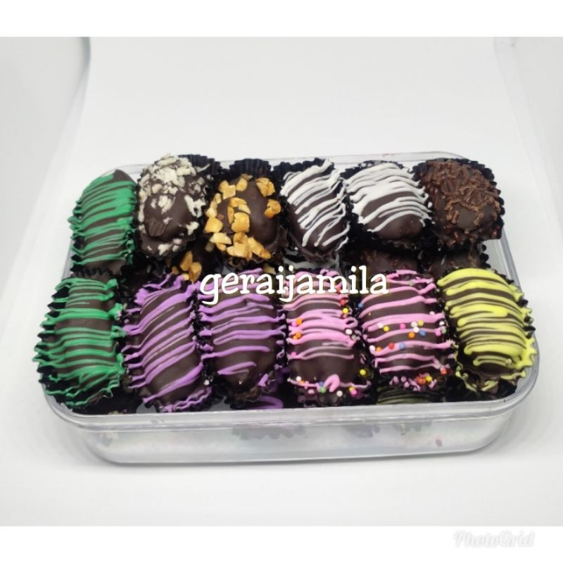 

Coklat kurma isi ( COKUSI ) real selai mede toples kotak kurcok