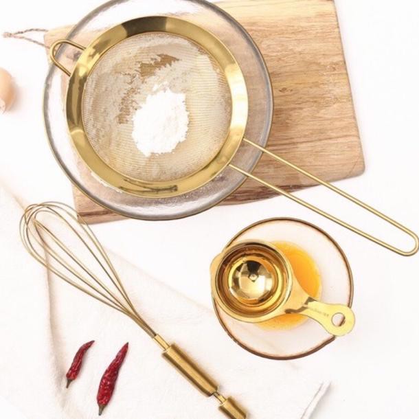 Kitchen Essentials Set Whisker Egg Separator Shifter / Gold Baking Set