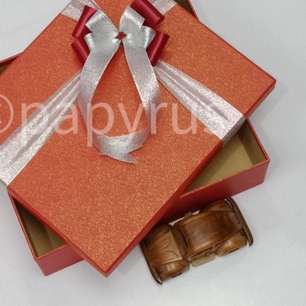 

❄ PAPYRUS 25x30 tinggi 10cm Kotak Kado Gift Box Hadiah ▲
