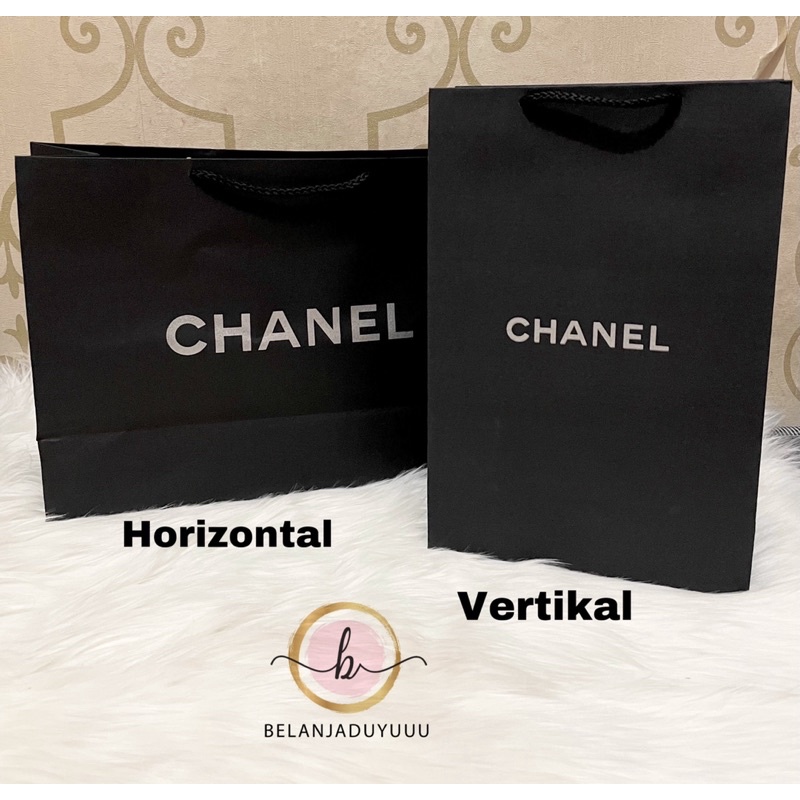 Paper bag Chanel Hitam Muat Box Sepatu Pembungkus Tas Kotak Hadiah Shopping Bag Branded Besar