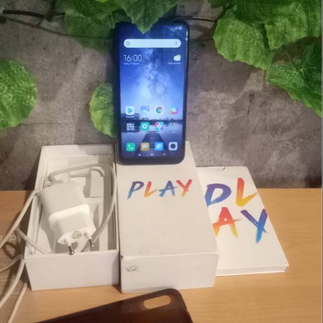 Xiaomi mi play ram 4/64