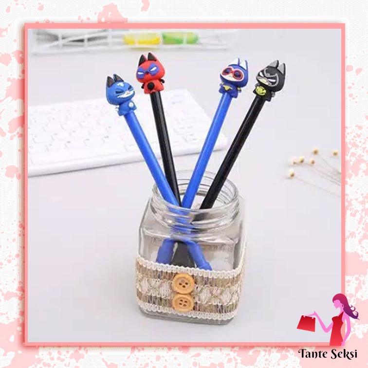 

PULPEN UNIK IMPORT Alat Tulis BOLPOIN PENA LUCU CAT SUPER HERO 4 WARNA