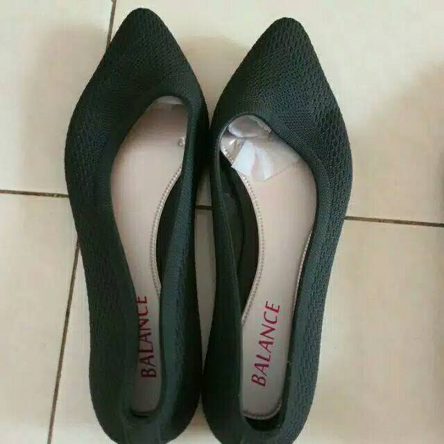 Sepatu Flat Jelly Shoes Rajut Balance