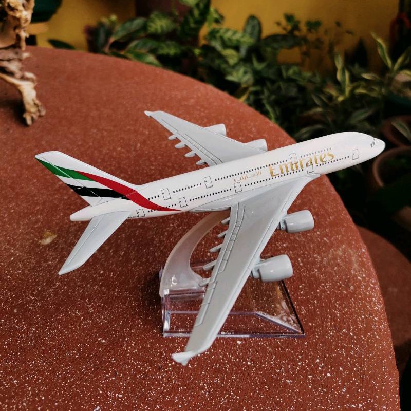 Mainan Model Pesawat Airbus 380 A380 Untuk Koleksihadiah