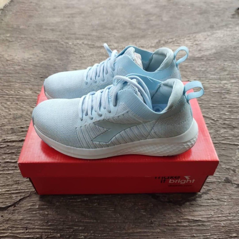 Diadora Anzio Lt Blue
