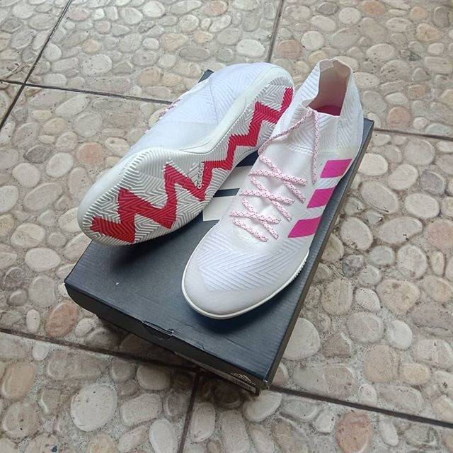 Adidas nemeziz 18.3 IN white pink