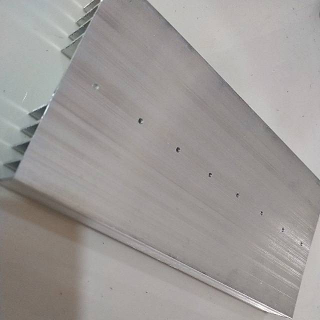 PENDINGIN SIRIP UKURAN 20CM POWER AMPLIFIER