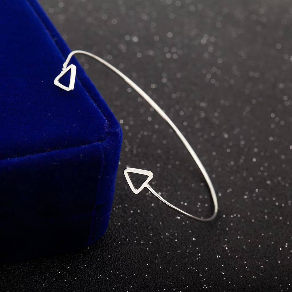 Gelang Wanita Nama Titanium Perhiasan Bracelet Gadis Hadiah Ulang Tahun Unik Emas Bangle-2