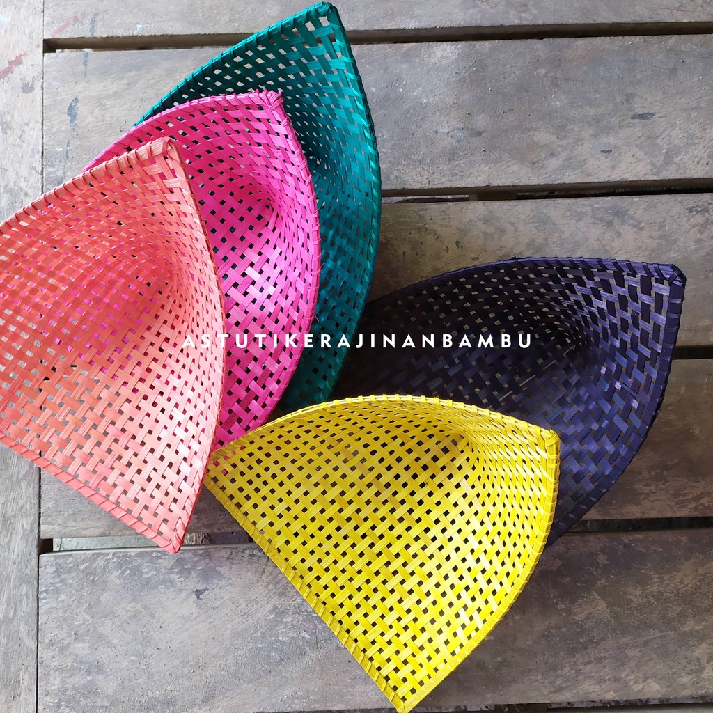 Pincuk Bambu Tanpa Kaki Warna/Pincuk Pecel/Piring Tradisional/Piring Pincuk/Pincuk Bambu/Pincuk Unik