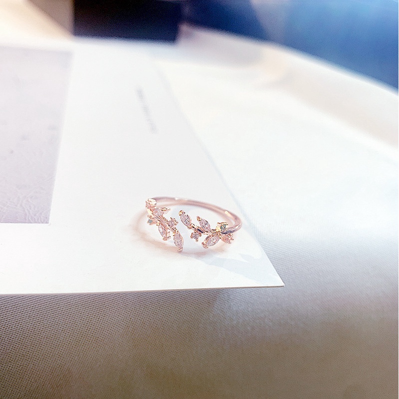 Cincin Model Terbuka Adjustable Desain Daun Bahan 925 Silver Aksen Zircon Gaya Korea