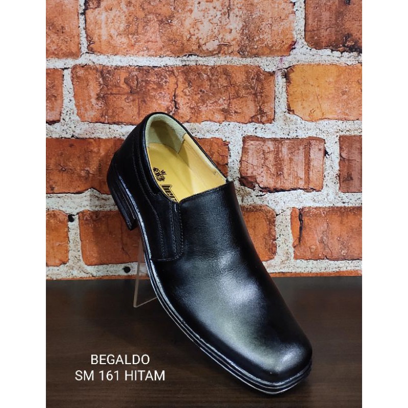 sepatu kantor pria , sepatu kantor cowok , sepatu formal BEGALDO