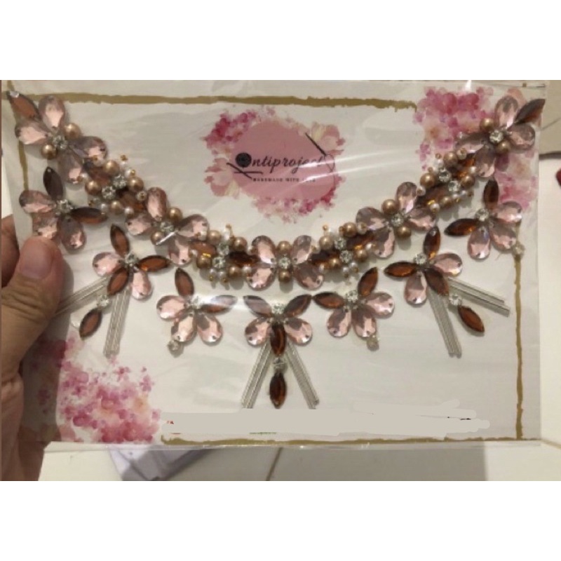 Payet rangkai leher motif bambu