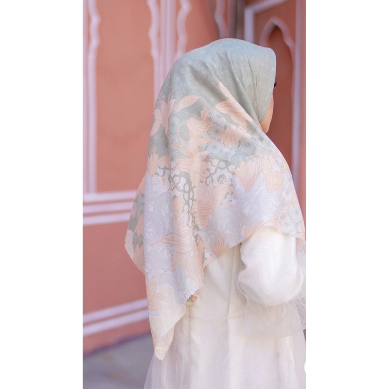 Buttonscarves Maharani Lime