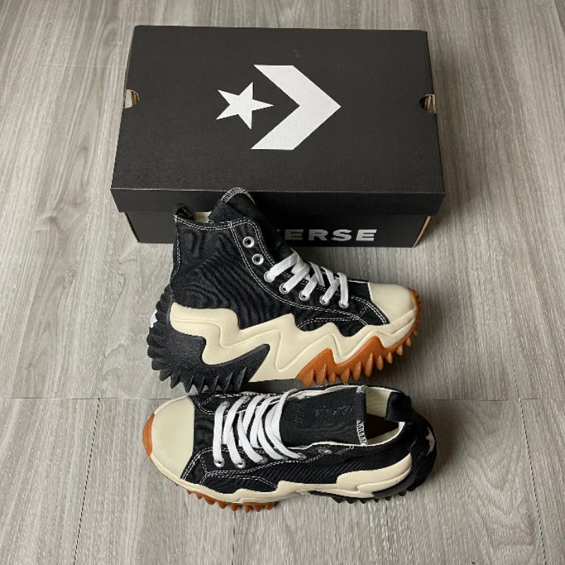 Converse run star motion