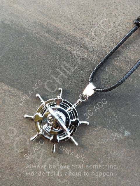 Kalung Tali Liontin ONE PIECE LUFFY KEMUDI TENGKORAK METAL GAUL IMPORT Fashion Pria Wanita