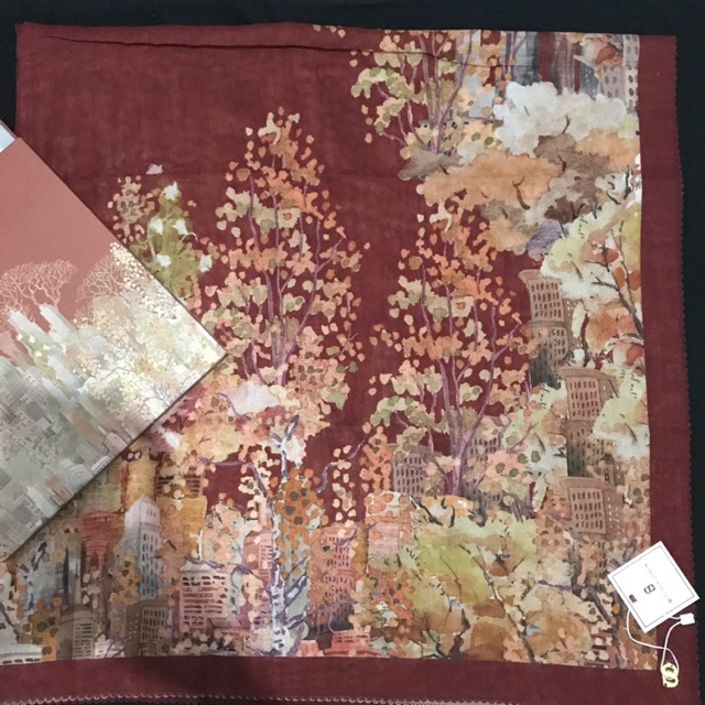 READY STOCK Buttonscarves New York Reborn Time Square