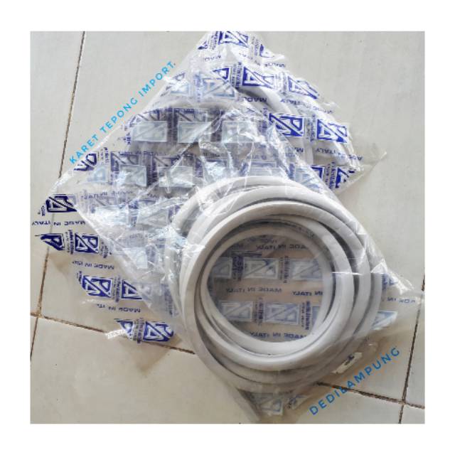 Aksesoris Vespa ORI Karet tepong vespa vbb import