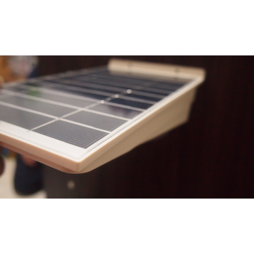 Lampu dinding tenaga surya 40 LED 4 Watt
