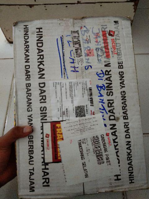 Thinwall 300 Ml Round + Tutup Merek Fim  Harga 1 Roll Isi 25 Pcs