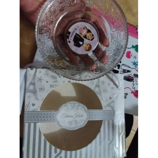 Souvenir piring pisin kemas box