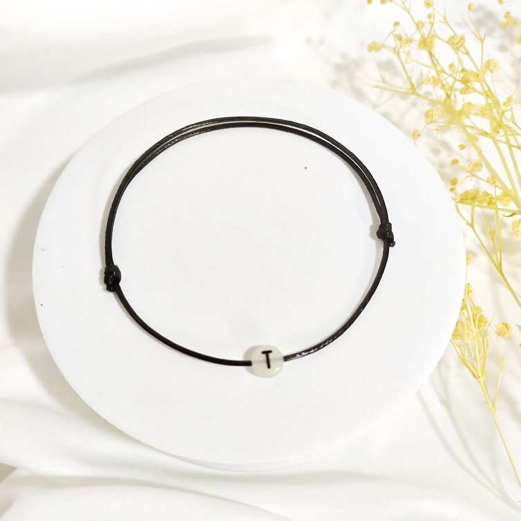 gelang glow in the dark inisial huruf bisa nyala wanita pria tali hitam korea waterproof-T