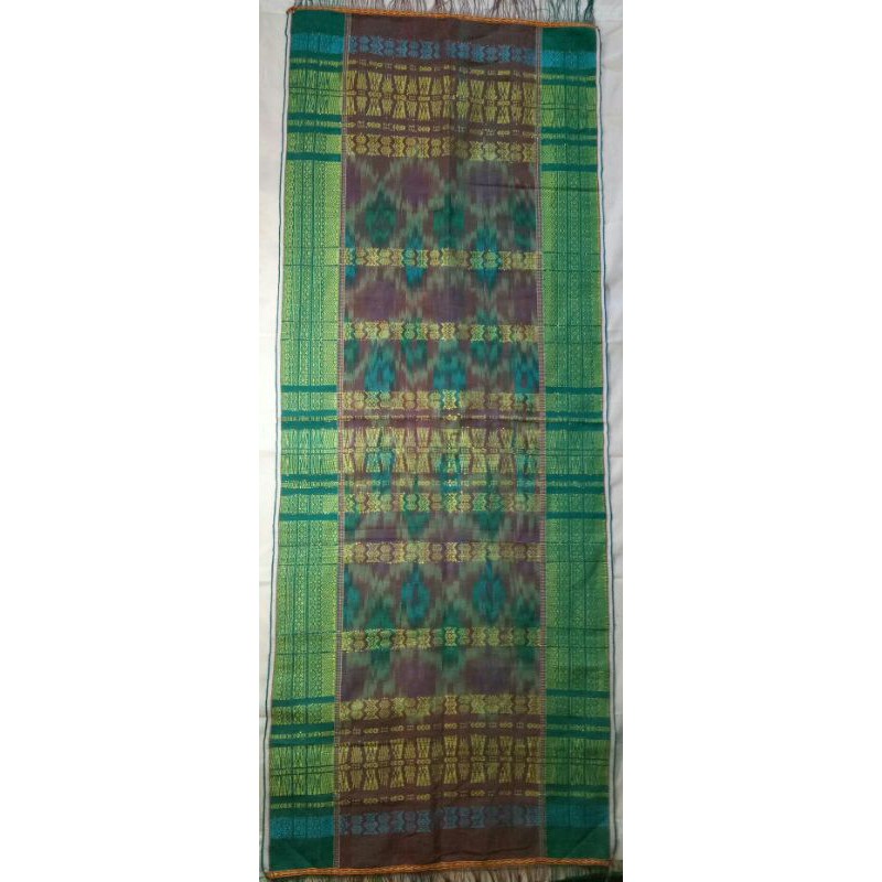 Uis nipes benang ratus edisi hijau