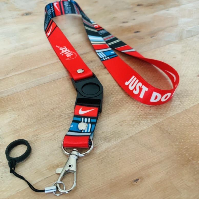 

[PRODUK GW9TG] Lanyard Printing Gantungan ID Card Nike Sneaker 8N0