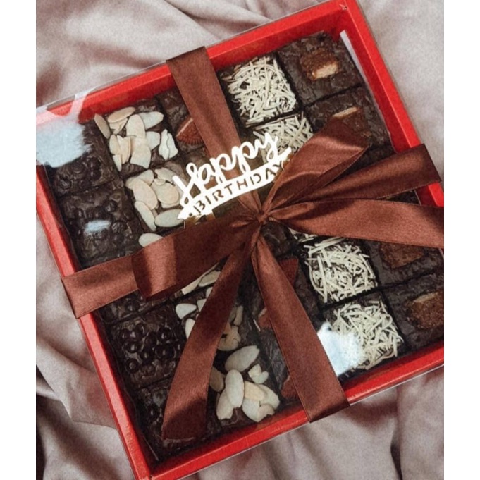 

Birthday Brownies Hampers Gift Cake