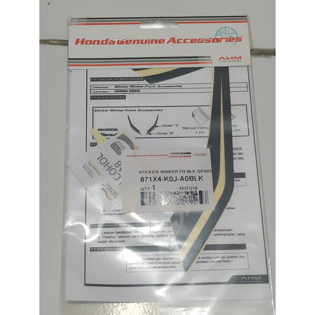 Sticker Winker Front Genio