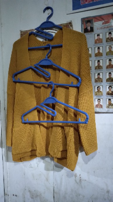 Batamgrosir.id | Gantungan Baju ( L ) - Hanger Baju Setset Isi 3 - Hook Gantungan Hawaii 1011