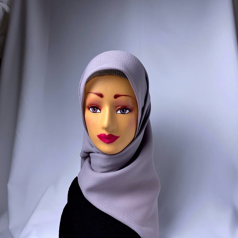 Kerudung segi empat abu-abu muda / kerudung rubicon lasercut abu murah / hijab anti kusut kekinian