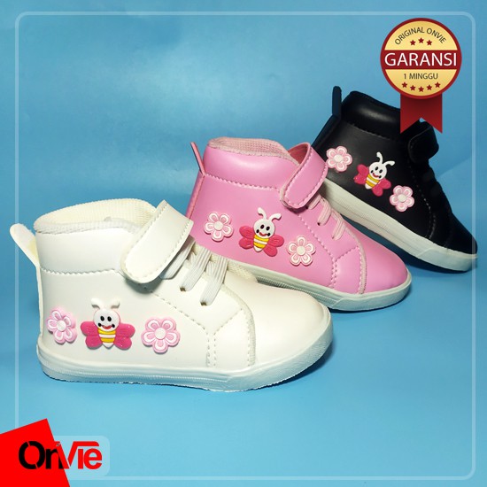 Sepatu Boots Anak Perempuan Motif Flower Bee | Sepatu Anak Sekolah Onvie