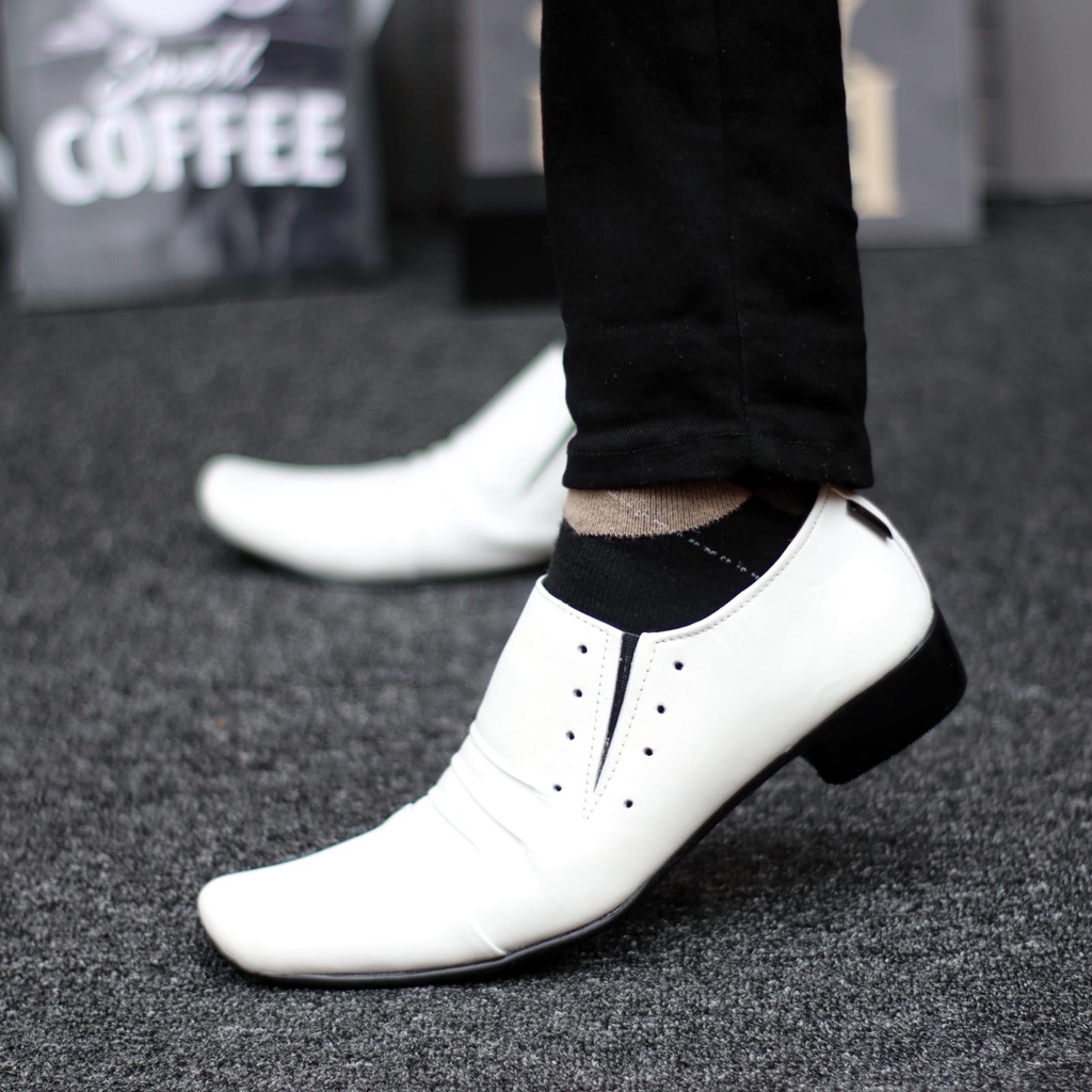 Sepatu Pantofel Kerja Kantor Kulit Asli Formal Hitam Pria Abrhm Rempel Slop