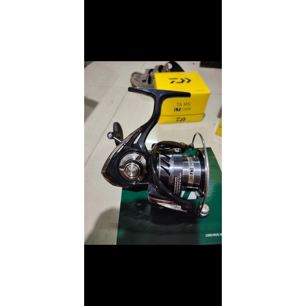 Miliki reel daiwa revros HG LT 6000 power handel Limited