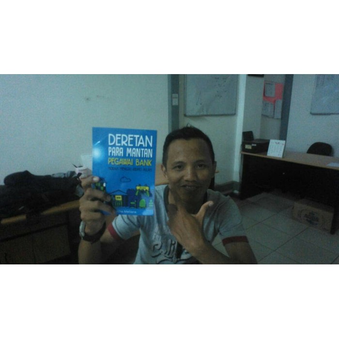 Buku Deretan Mantan Pegawai Bank