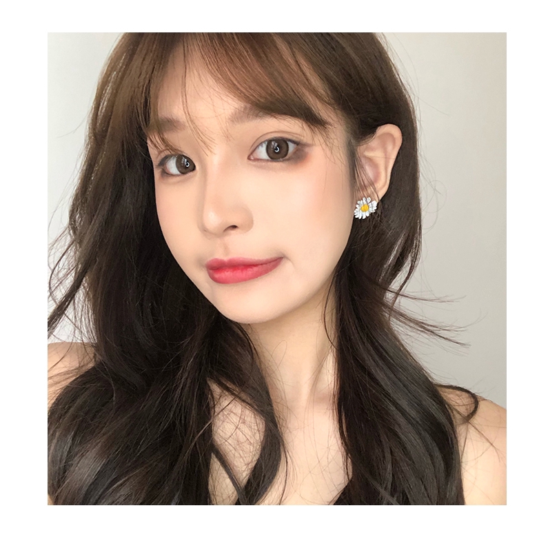 Anting Bunga daisy Kecil Segar Dan Cantik Aksesoris fashion Korea Wanita