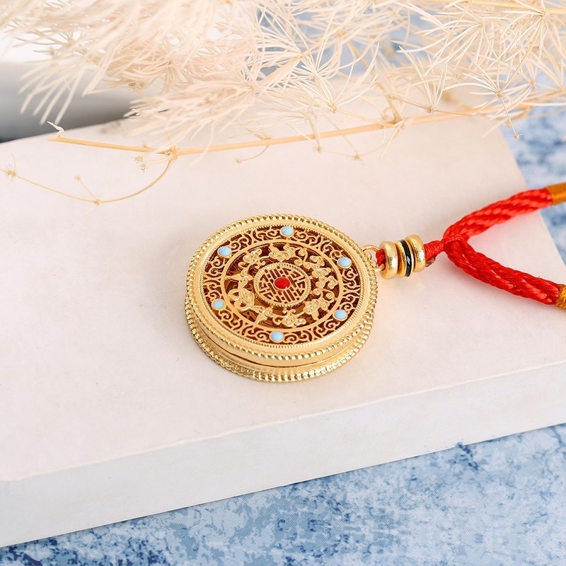 [Ready Stock]Fashion Gold-Plated Hollow round Pendant Pendant Necklace