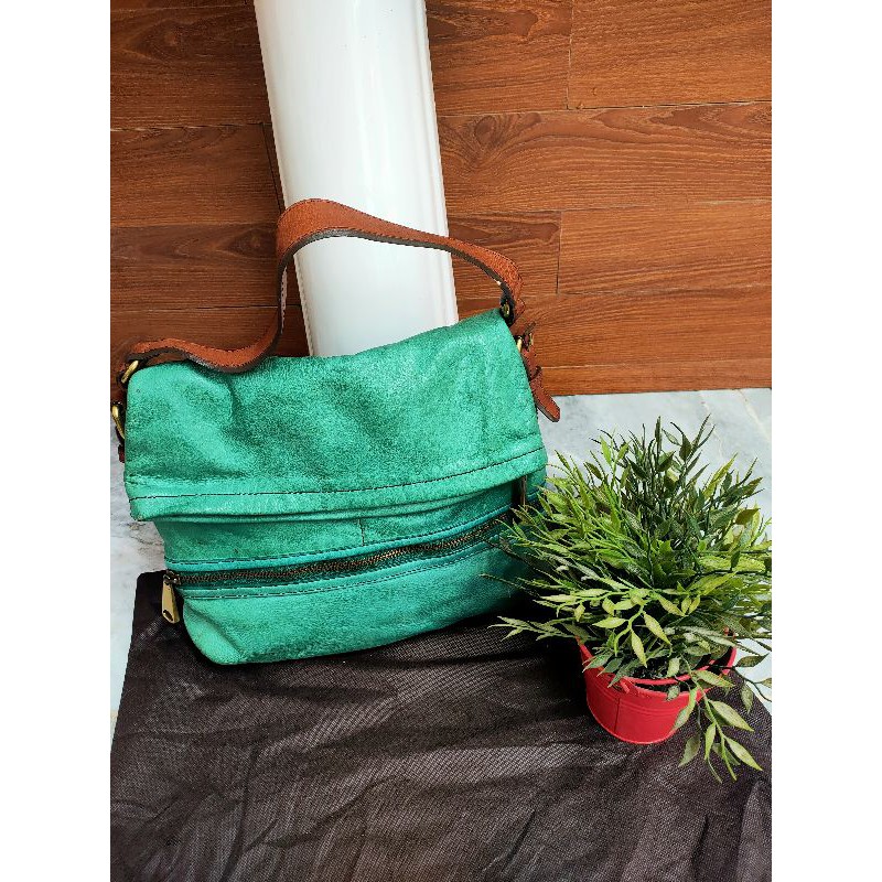 preloved Fossil explore authentic