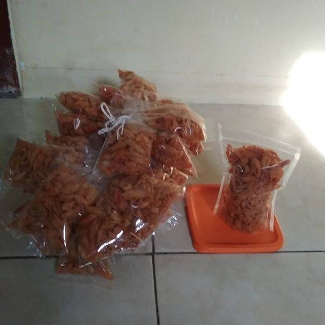 

Luker ( lumpia kering )