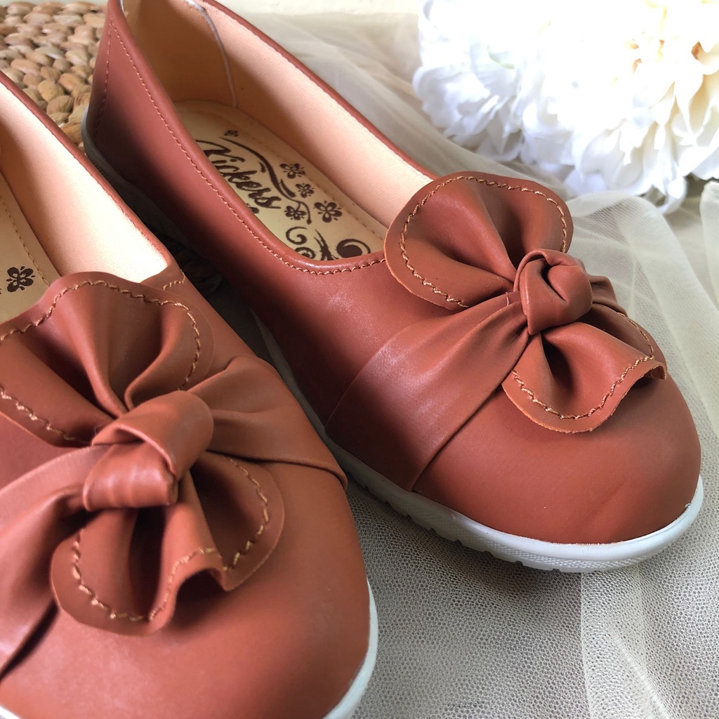 SEPATU BUNGA 3 BALLET  kulit sintetis cewek termurah terlaris SEPATU BALET WANITA BUNGA ROSE Flat Shoes Teplek Wanita Korea  Sepatu Slip On Wanita Flat Wanita Baru Cantik Empuk Sekolah Kantor Casual