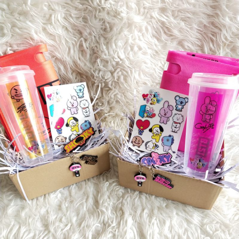 Kado Hadiah Hampers Gift Reusable Cup KPop