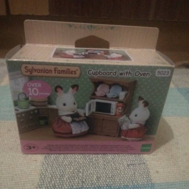 sylvanian families cupboard with oven